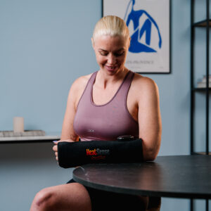 Red light therapy for tenosynovitis